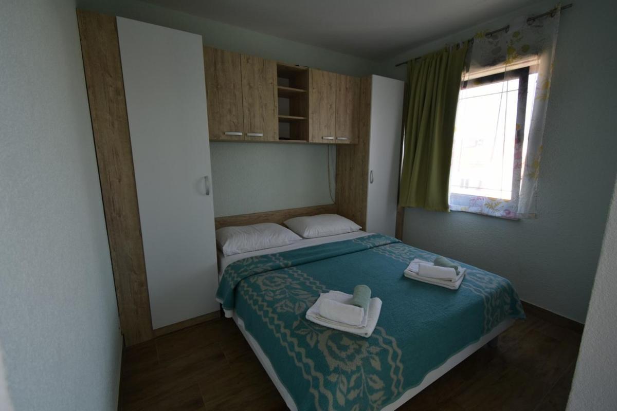 Denjak Apartments Kornic Exterior photo